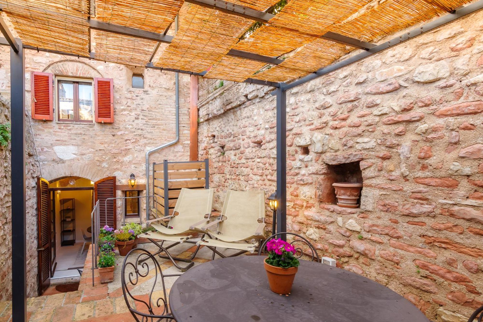 La Piccola Corte Apartment Spello Bagian luar foto