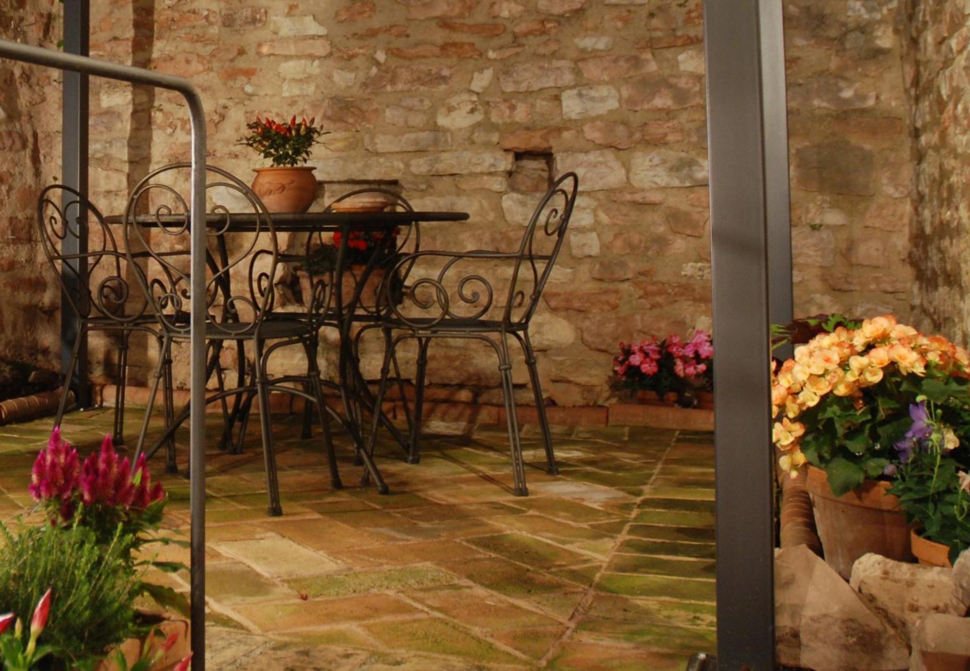 La Piccola Corte Apartment Spello Bagian luar foto